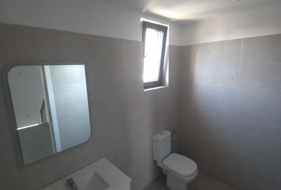 Casă cu 4 camere cu Teren 120 Mp în Central