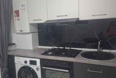 Garsonieră decomandată în Central
