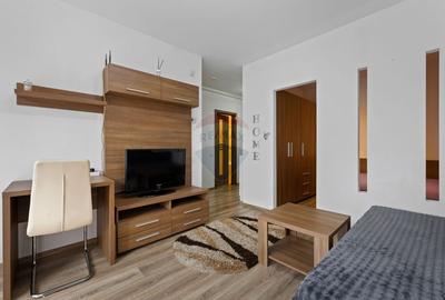 Apartament cu 2 camere semidecomandat, mobilat în Intim