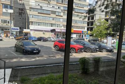 Spațiu comercial, de 80 mp, în Micro 19