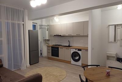 Apartament cu 2 camere semidecomandat, mobilat în Lunca Cetățuii