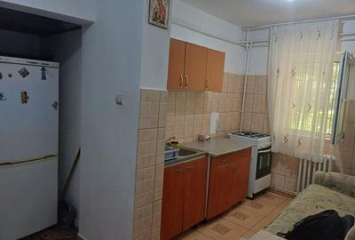 Apartament cu 2 camere decomandat, mobilat în Galata - 6