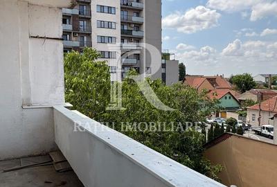 Apartament cu 3 camere în Central - 1
