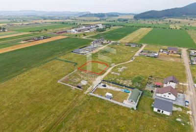 Teren Construcții intravilan de 733 mp, în Sânpetru - 2