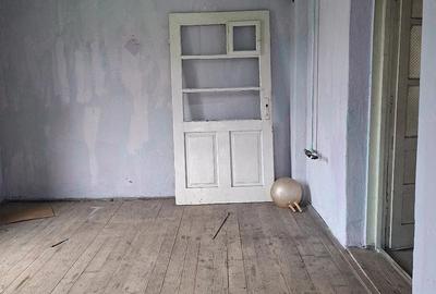 Casă cu Teren 600 Mp în Sud - 2