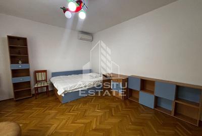 Apartament cu 4 camere semidecomandat, mobilat în Central - 9