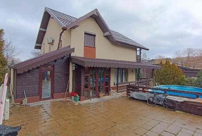 Casă cu Teren 500 Mp în Bârnova - 2