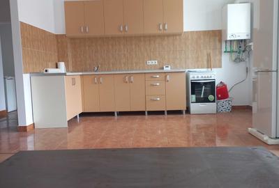 Apartament cu 2 camere decomandat, mobilat în Central - 1