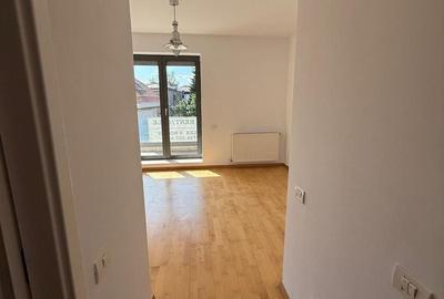 Apartament cu 4 camere, mobilat în Capitale - 26