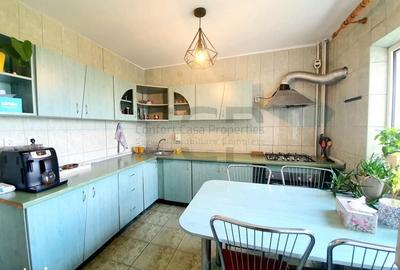 Apartament cu 3 camere în Vitan