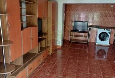 Casă individuală cu 3 camere cu Canalizare în Vasile Aaron - 2