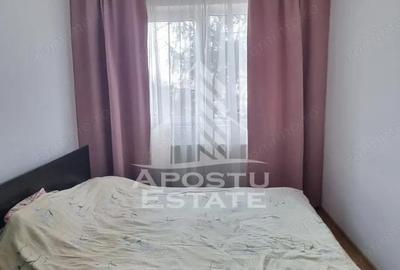 Apartament cu 3 camere semidecomandat, mobilat în Cetății - 2