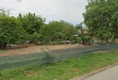 Casă cu Teren 1500 Mp în Chiselet