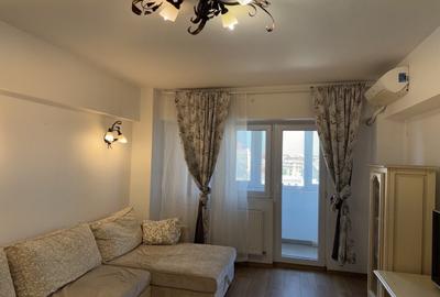 Apartament cu 2 camere decomandat, mobilat în Universitate