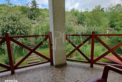 Casă cu 10 camere cu Teren 3090 Mp în Baciu - 3