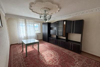 Apartament cu 2 camere decomandat în Calarași 4
