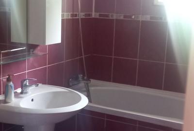 Apartament cu 3 camere decomandat în Rahova - 4