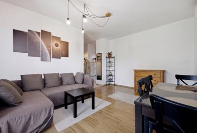 Apartament cu 3 camere decomandat, mobilat în Bucureștii Noi