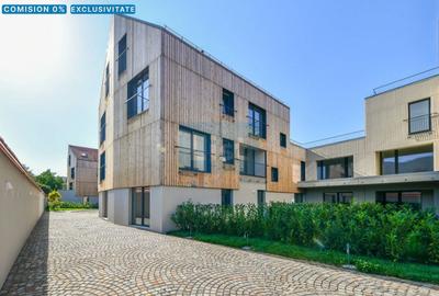 Apartament cu 3 camere decomandat în Brașovul Vechi