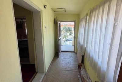 Casă cu 3 camere cu Teren 1277 Mp în Teasc