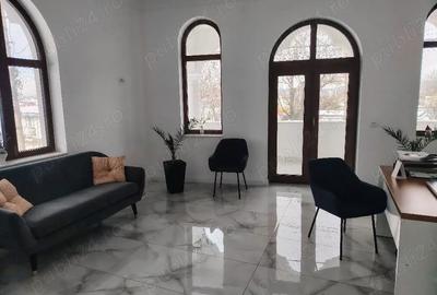 Spațiu comercial, de 250 mp, în Central - 1