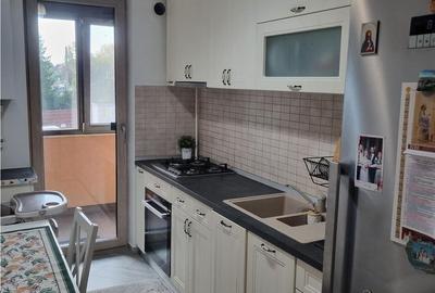 Apartament cu 3 camere decomandat în Ciurea