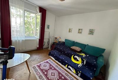 Apartament cu 2 camere decomandat în Complex Studențesc