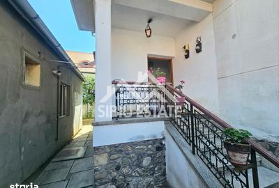 Casă cu 5 camere cu Teren 198 Mp în Central