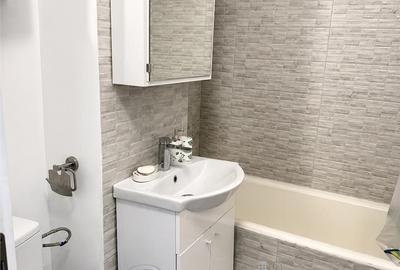 Apartament cu 2 camere decomandat în Galata