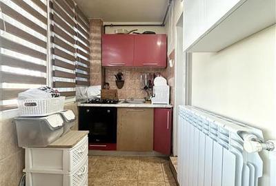 Apartament cu 3 camere decomandat în Far - 17