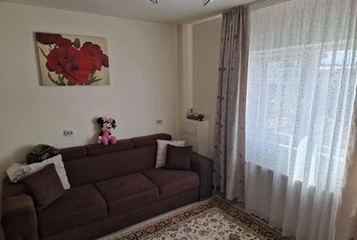 Duplex cu 5 camere cu Canalizare în Florești - 1