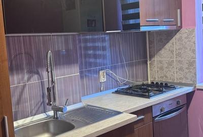 Apartament cu 2 camere decomandat în Craiovei