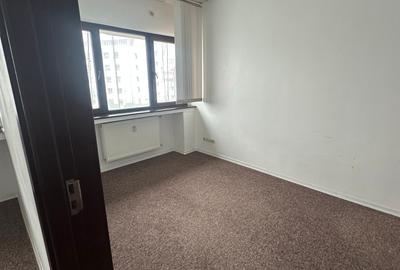 Apartament cu 5 camere decomandat în P-ța Romană