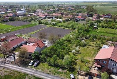 Teren de 1190 mp, în Dragșina