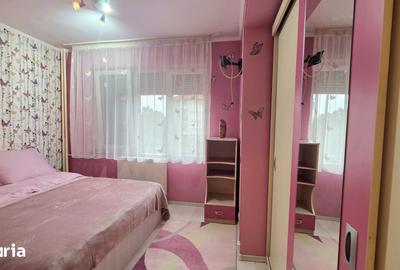 Apartament cu 2 camere decomandat în Nufărul