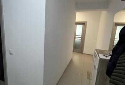Apartament cu 3 camere decomandat în Piața Cluj