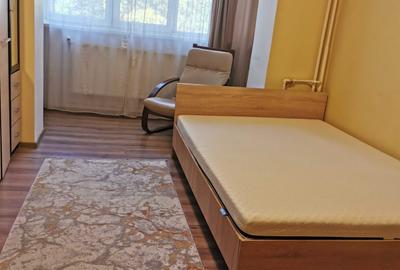 Garsonieră decomandată în Central