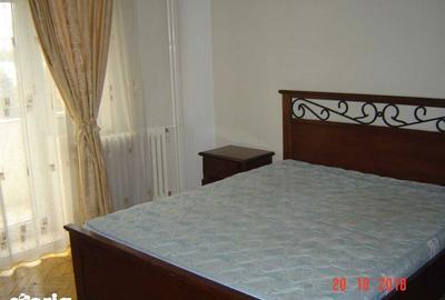 Apartament cu 3 camere decomandat, mobilat în Babadag - 1