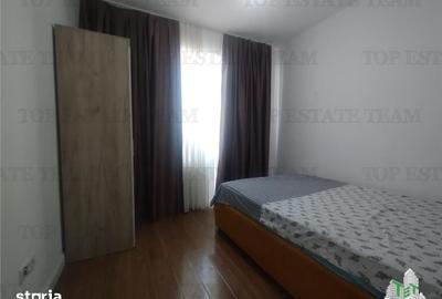 Apartament cu 4 camere decomandat în Berceni