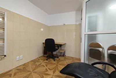 Spațiu comercial, de 50 mp, în Rogerius - 2