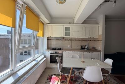 Apartament cu 3 camere decomandat în Păcurari