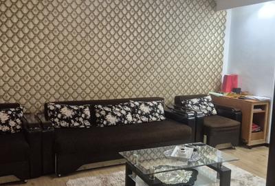 Apartament cu 3 camere decomandat în Găvana