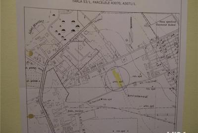 Teren de 4400 mp, în Boldești