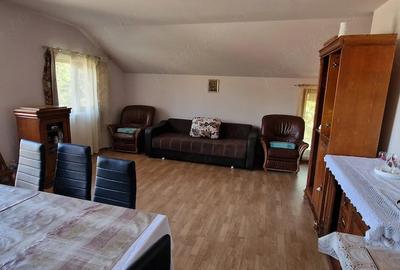Apartament cu 2 camere semidecomandat în Buziașului