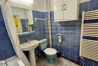 Apartament cu 3 camere decomandat în Gară