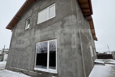 Casă cu 4 camere în Central - 17