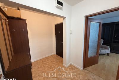 Apartament cu 3 camere decomandat în Cantacuzino