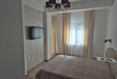 Apartament cu 3 camere decomandat în Cerneți - 3