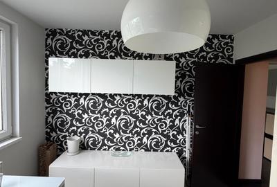 Apartament cu 3 camere decomandat, mobilat în Drumul Taberei - 2