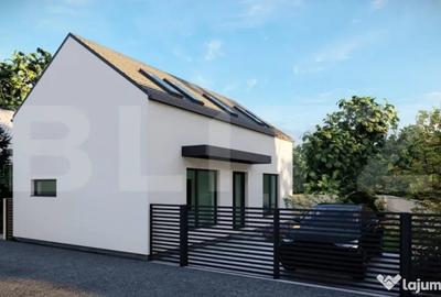 Casă cu 4 camere cu Teren 300 Mp în Central